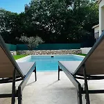 Maison Malon Sud Uzes Nimes Avec Piscine Vila Aubussargues