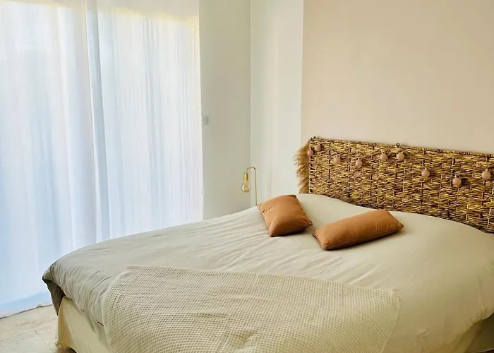 Maison Malon Sud Uzes Nimes Avec Piscine Aubussargues